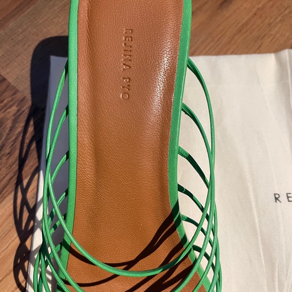 Rejina Pyo Women’s Zoe Leather Sandals Size IT 37 US 7). - Picture 6 of 12